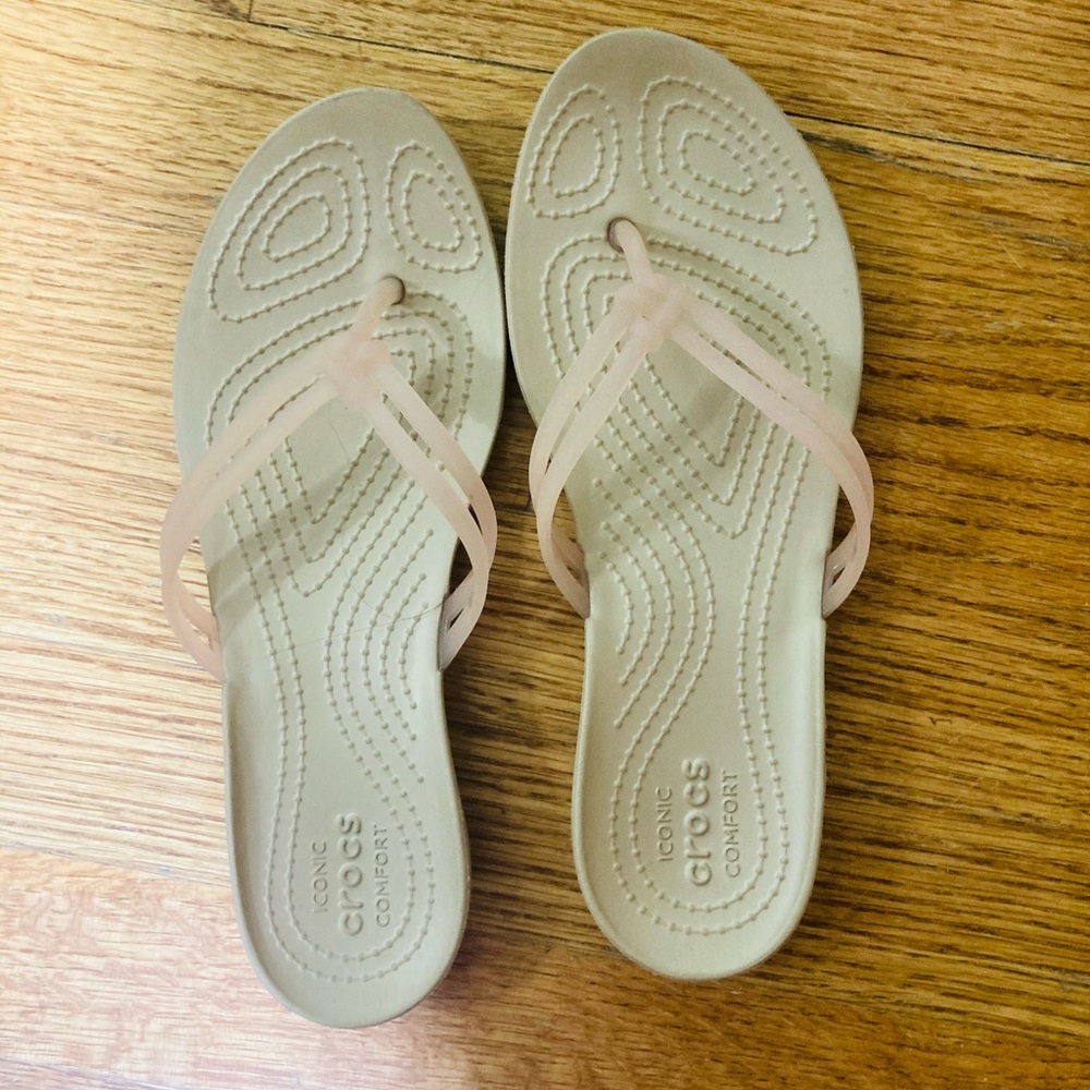 Crocs Iconic Sandals Size 5 (Cream/off White)